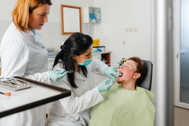 Best Emergency Gum Treatment in East Peoria, IL